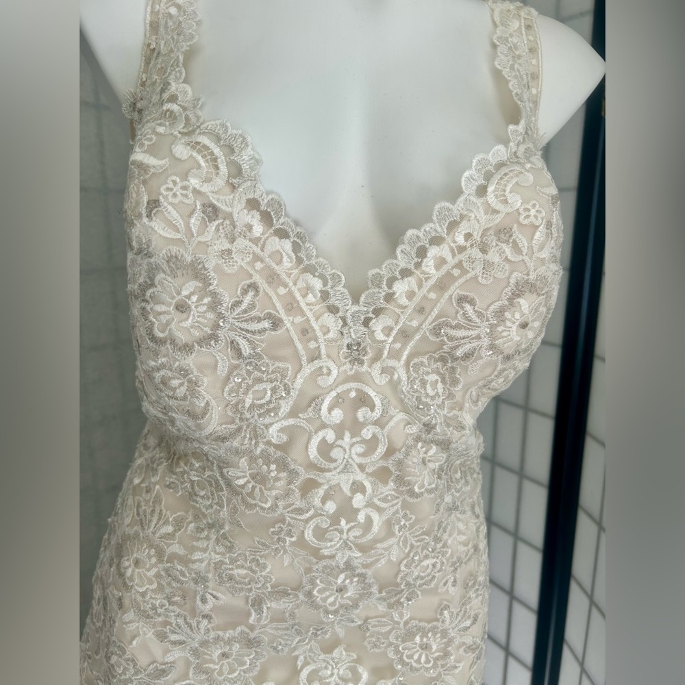 Lace V-Neck Fit & Flare Wedding Dress - Ivory - Picture 4 of 8